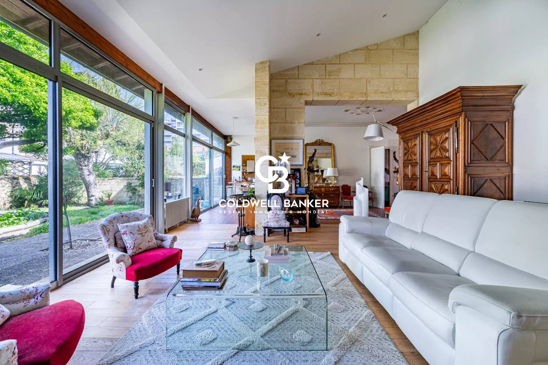 Maison à vendre Bordeaux - maison bourgeoise 4 chambres jardin garage quartier saint-seurin