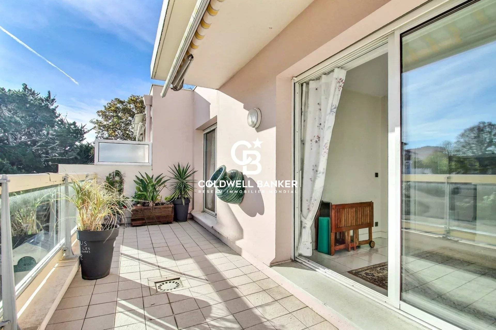 Appartement à vendre Arcachon – T2, aperçu bassin, parking et emplacement privilégié