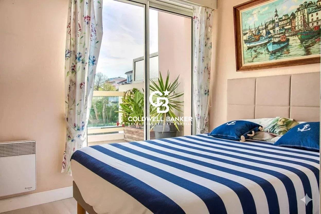 Appartement à vendre Arcachon – T2, aperçu bassin, parking et emplacement privilégié