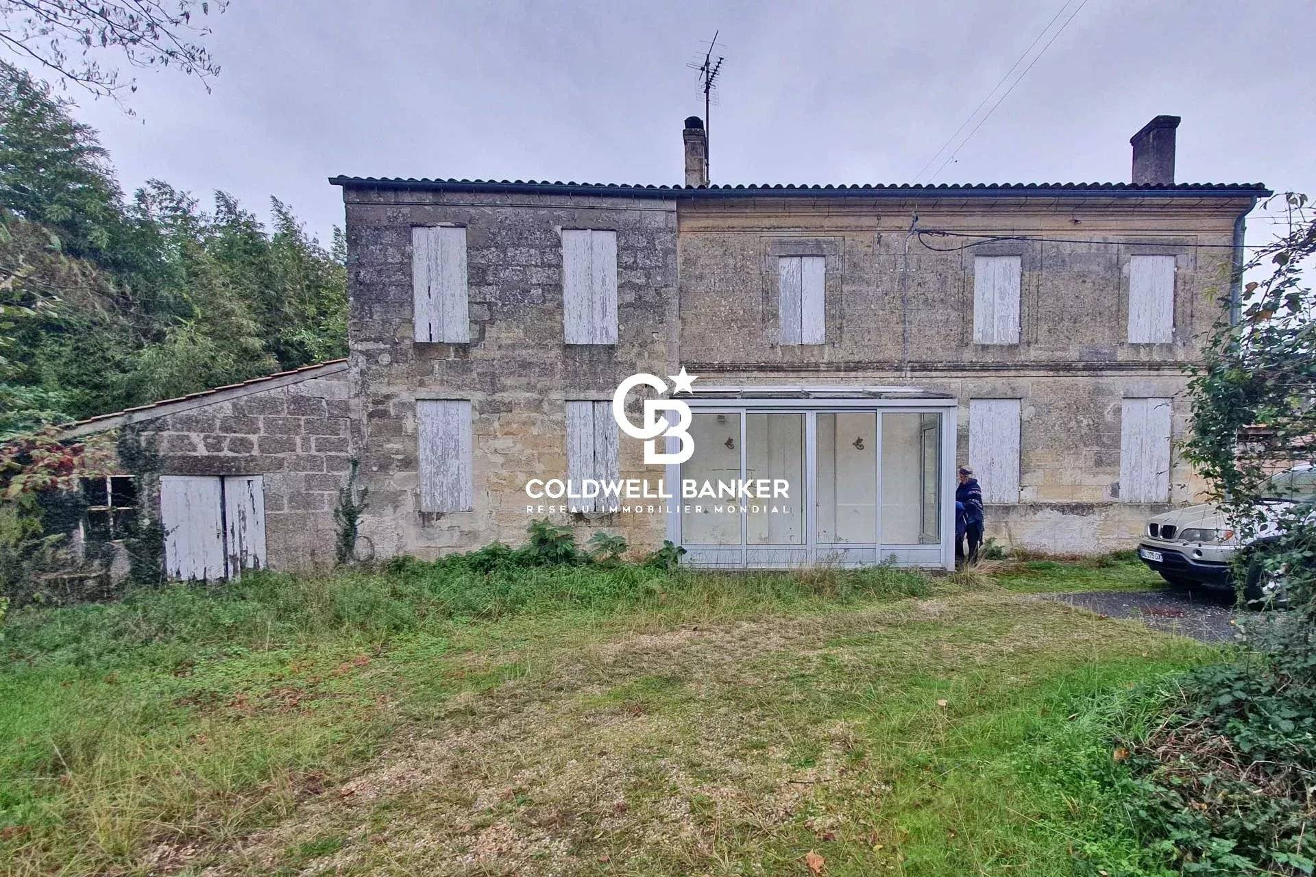 Propriété viticole à vendre - 3 ha AOC Lalande-de-Pomerol, maison à rénover, étang