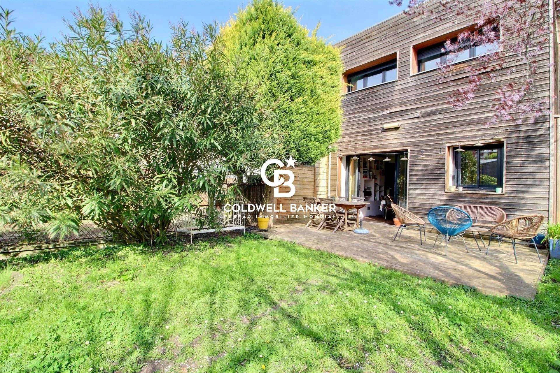 Maison à vendre Bordeaux Chartrons - maison familiale avec jardin, dépendance aménagée et garage