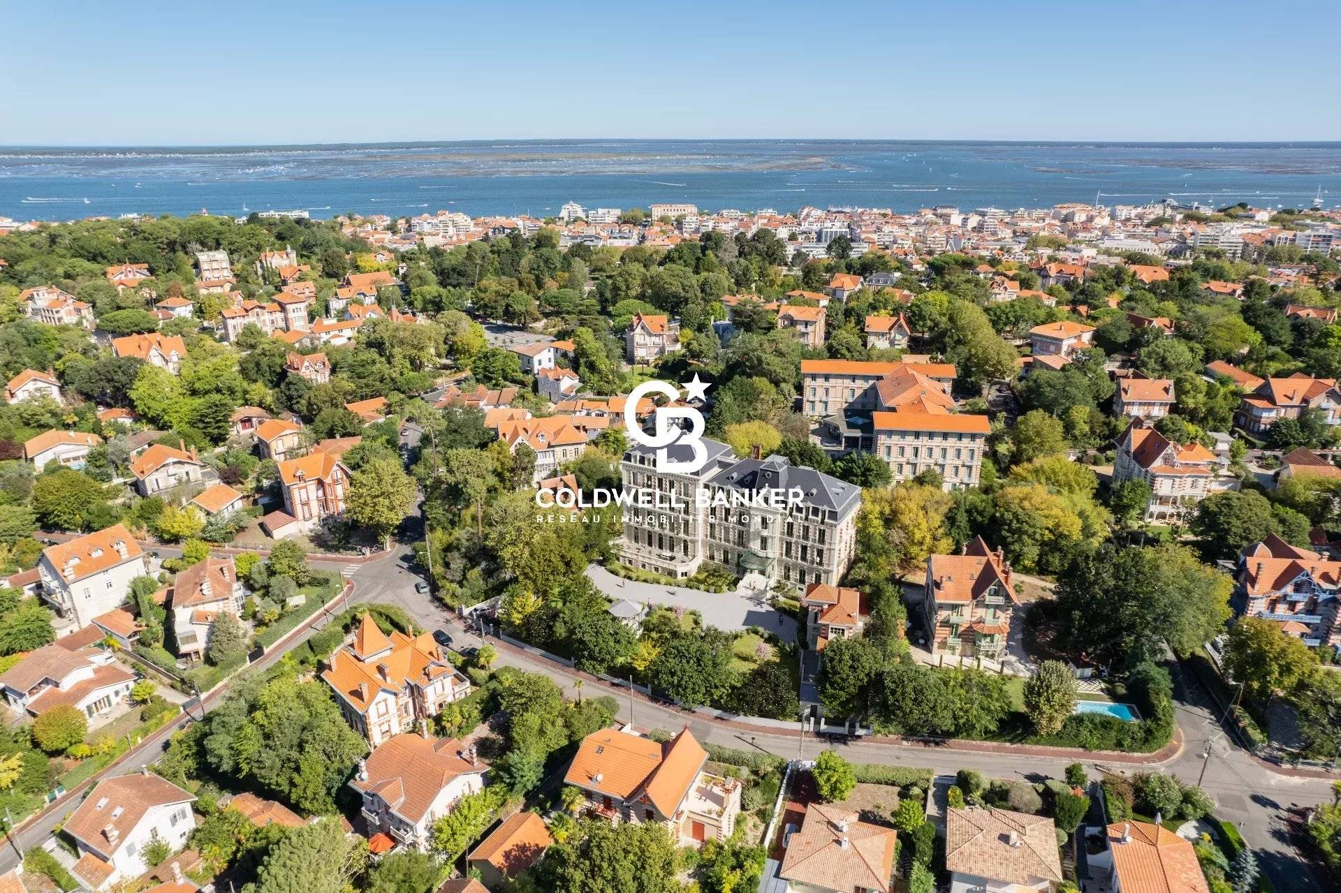 Appartement à vendre Arcachon – T5 de 111 m² dans résidence Belle Époque rénovée