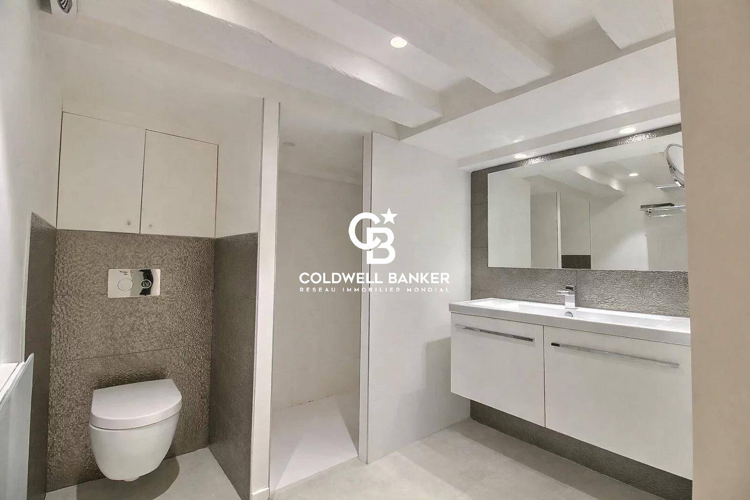 Appartement à vendre Bordeaux – Fondaudège, 2 chambres, ascenseur, rénové, proche Jardin Public