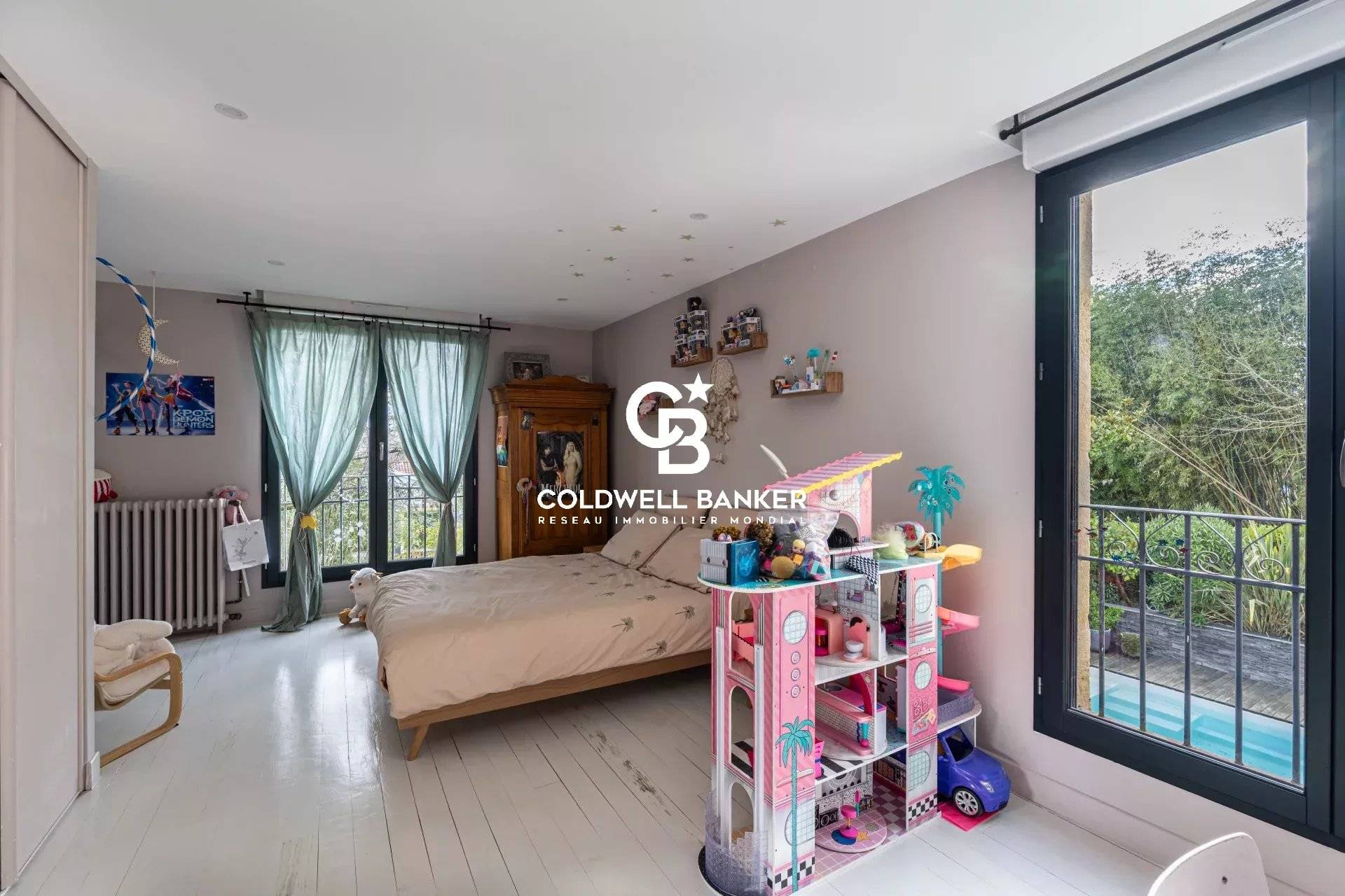 Maison à vendre Le Bouscat – pierre XIXe, 5 chambres, piscine, proche tram D