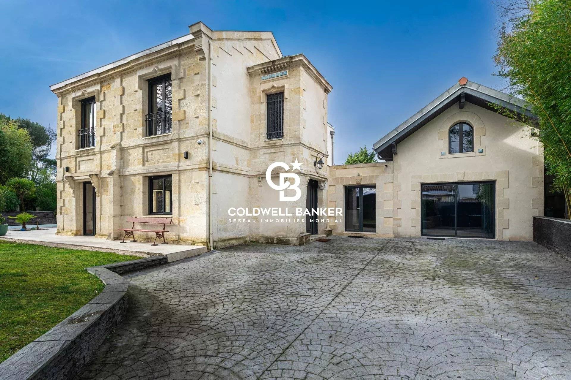 Maison à vendre Le Bouscat – pierre XIXe, 5 chambres, piscine, proche tram D