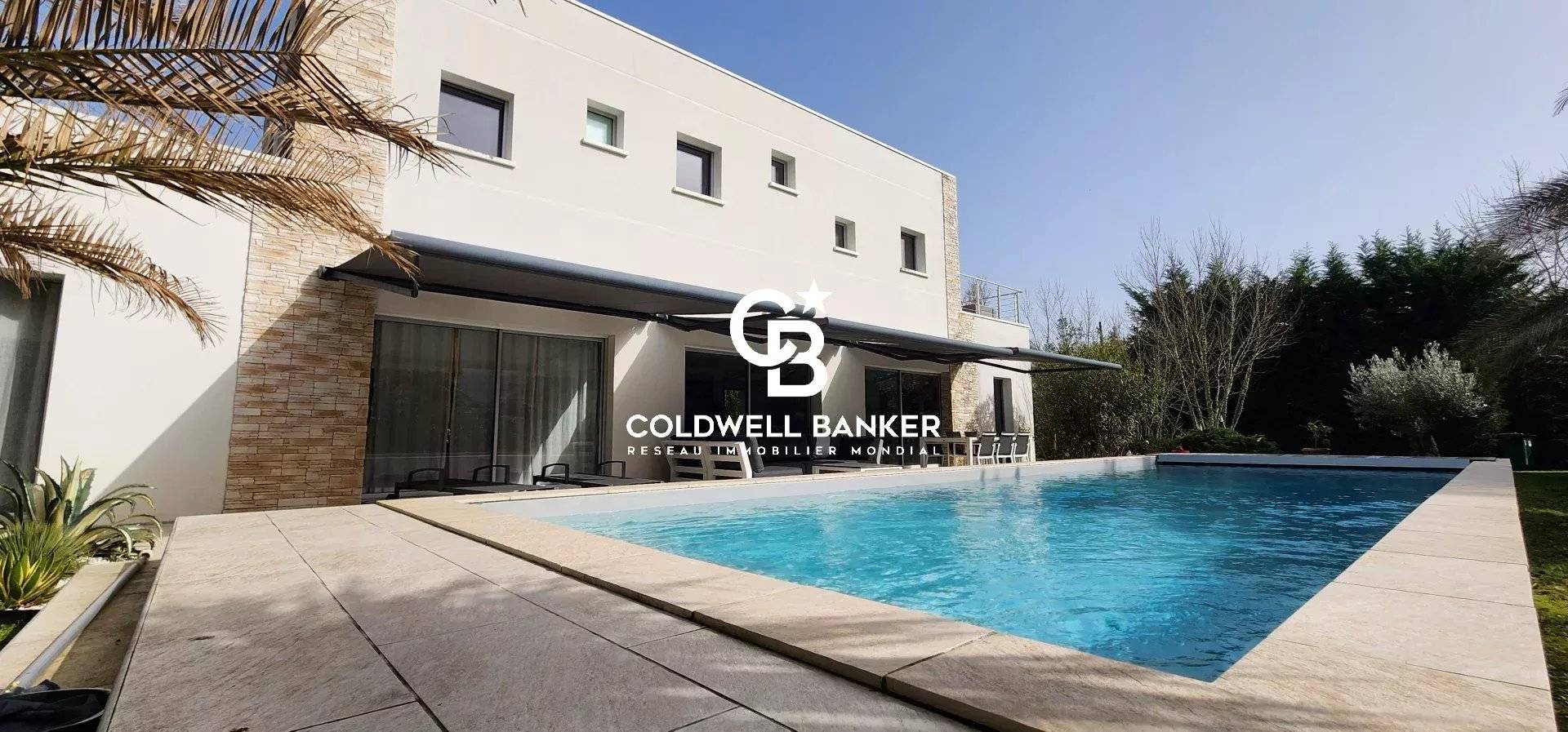 Maison à vendre Pessac - maison contemporaine 205 m², piscine chauffée, dépendance 35 m², terrain paysager