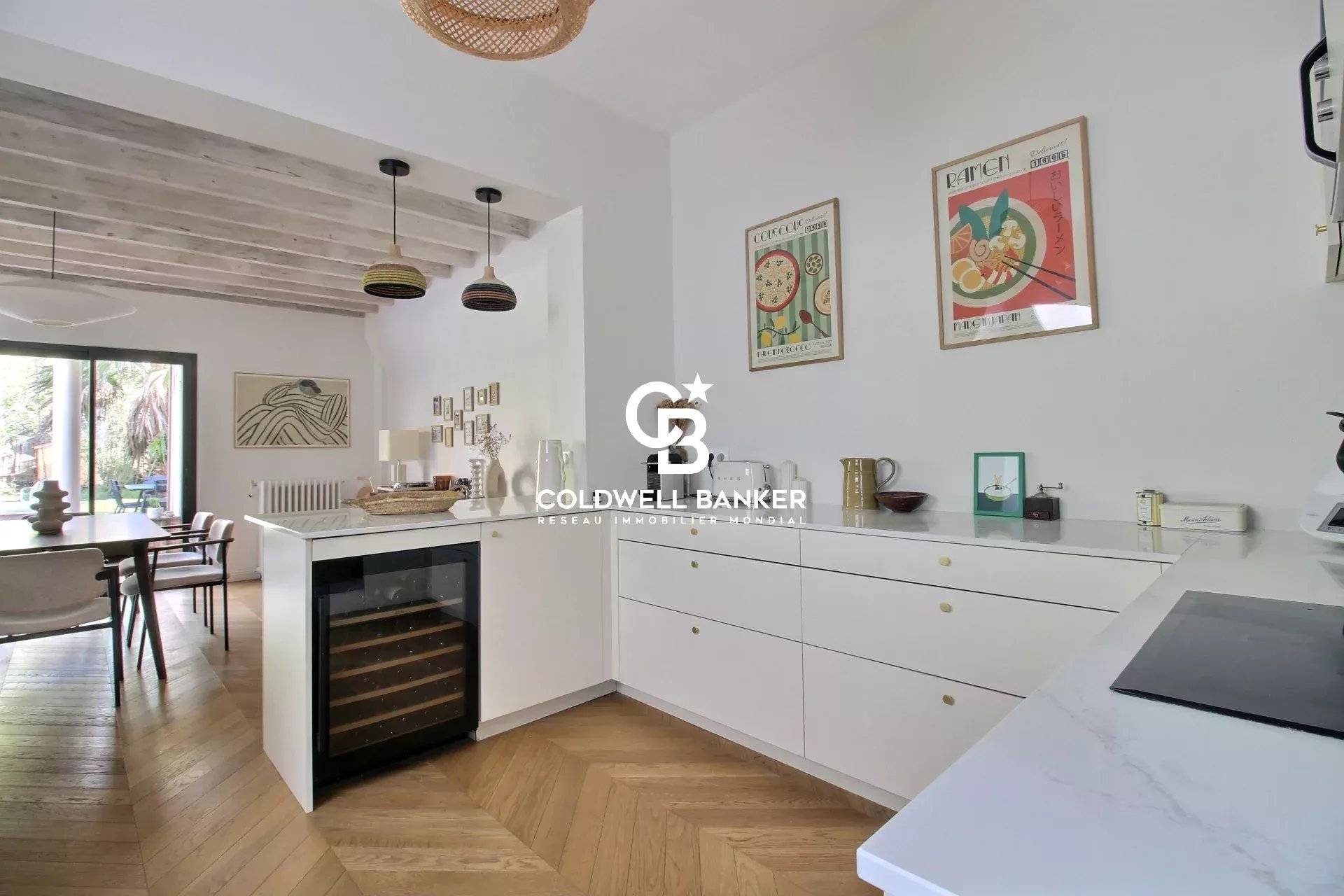 Maison à vendre Bordeaux Caudéran - rénovée grand jardin stationnements proche écoles