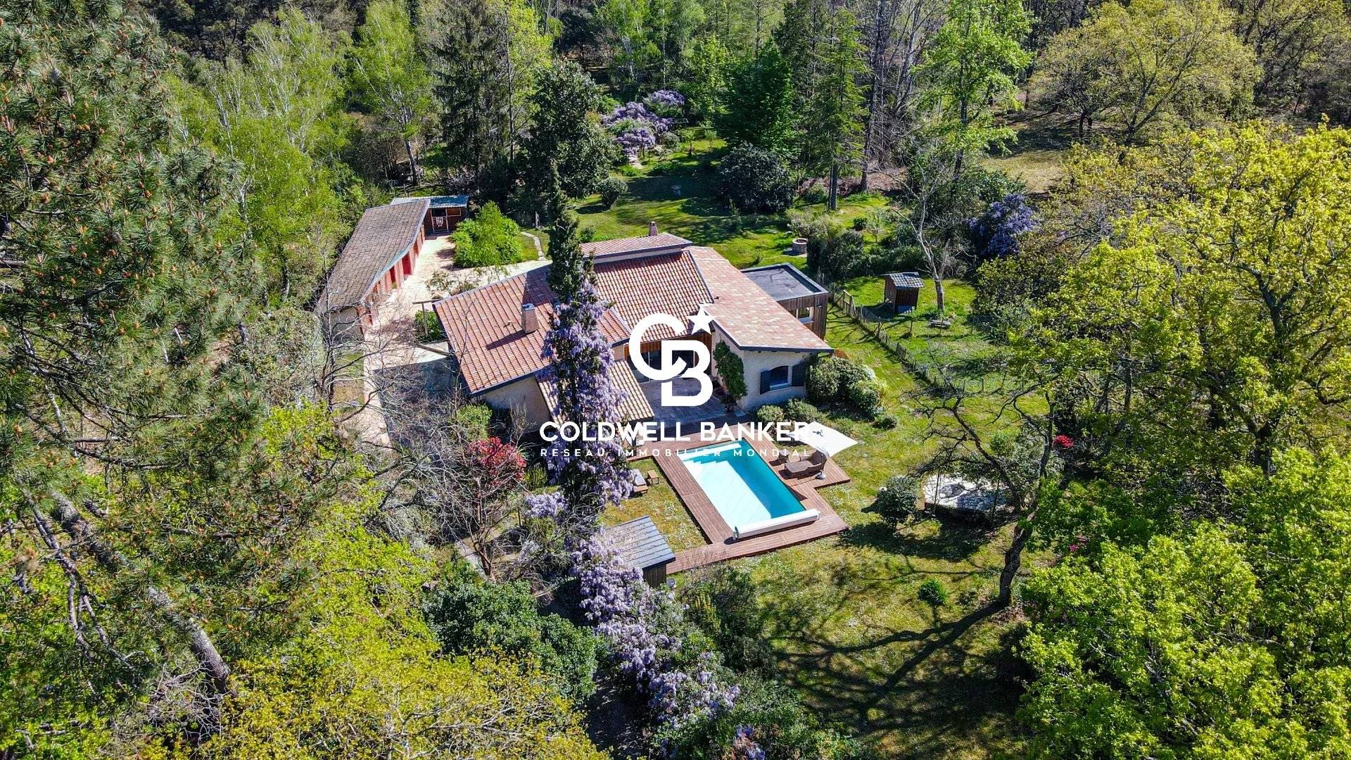 Maison à vendre Pessac - propriété familiale 4 chambres parc 1 hectare piscine étang