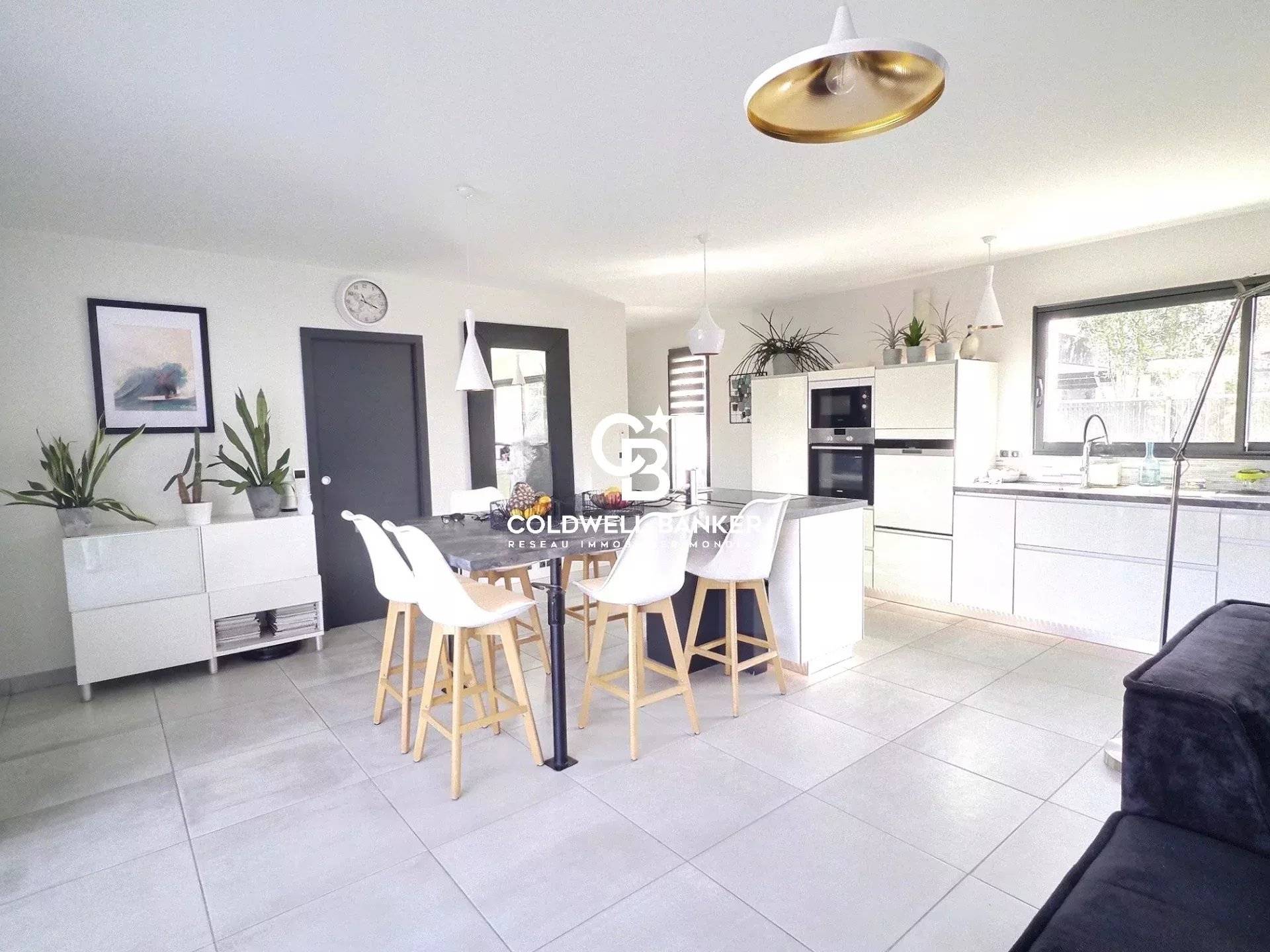 Maison à vendre Gujan-Mestras - villa moderne plain-pied 3 chambres piscine garage