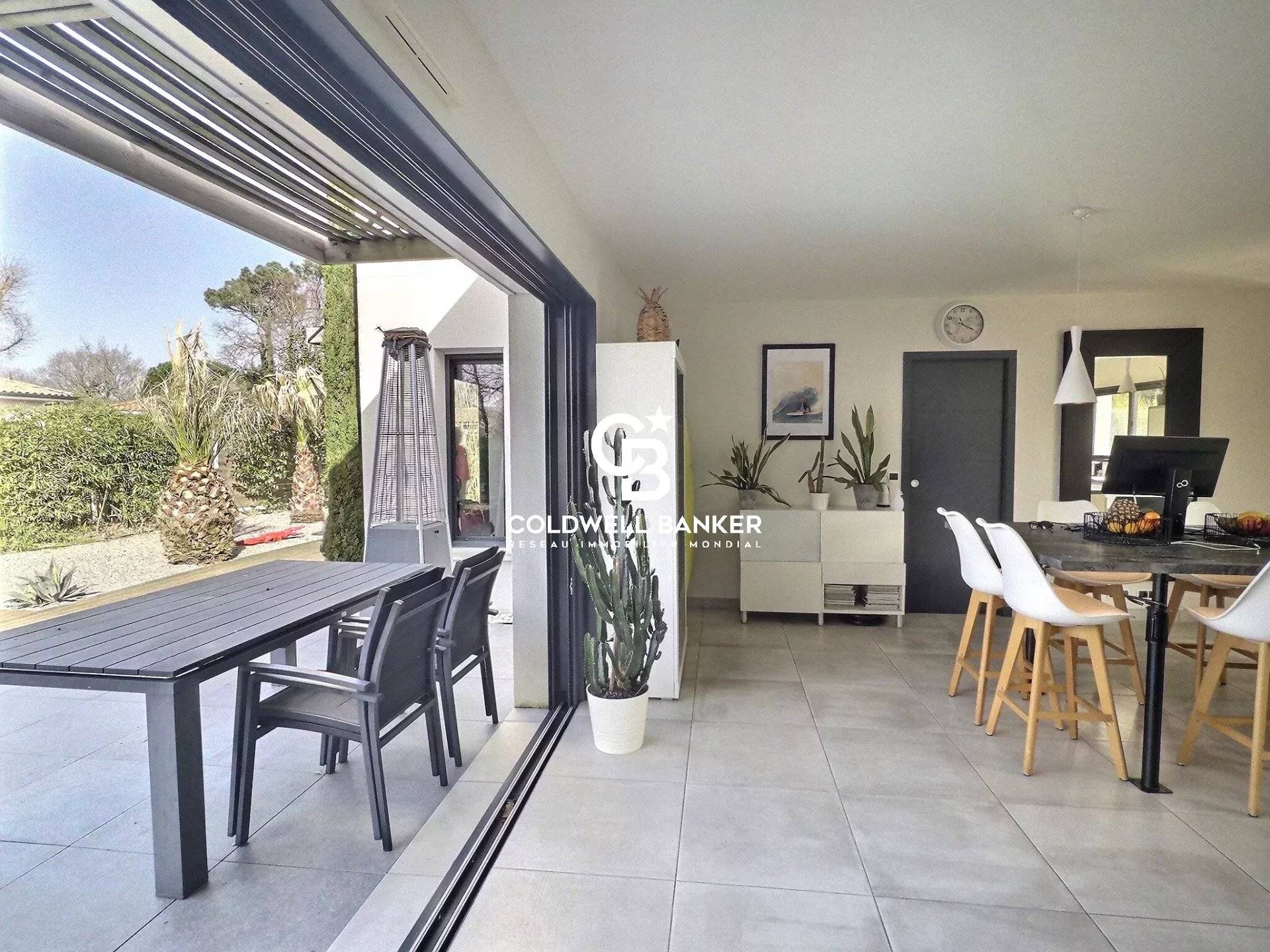 Maison à vendre Gujan-Mestras - villa moderne plain-pied 3 chambres piscine garage