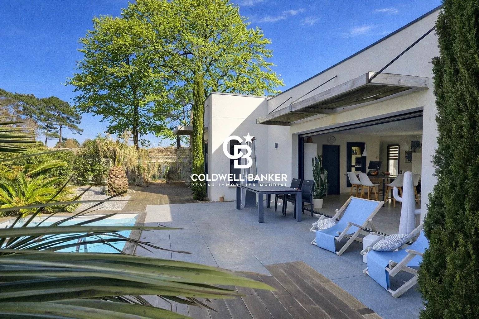 Maison à vendre Gujan-Mestras - villa moderne plain-pied 3 chambres piscine garage