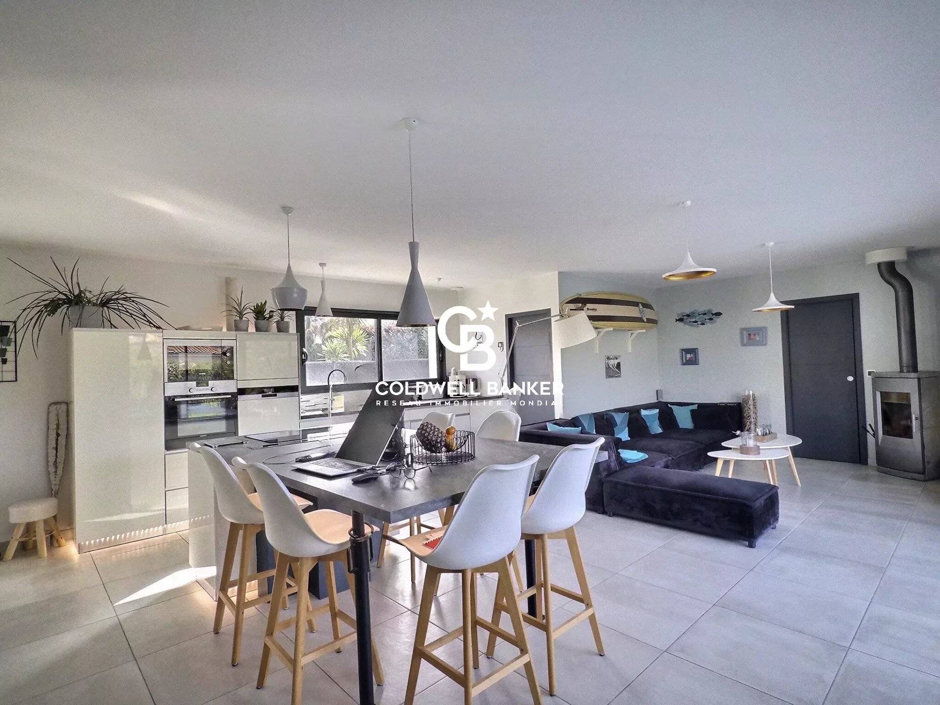 Maison à vendre Gujan-Mestras - villa moderne plain-pied 3 chambres piscine garage