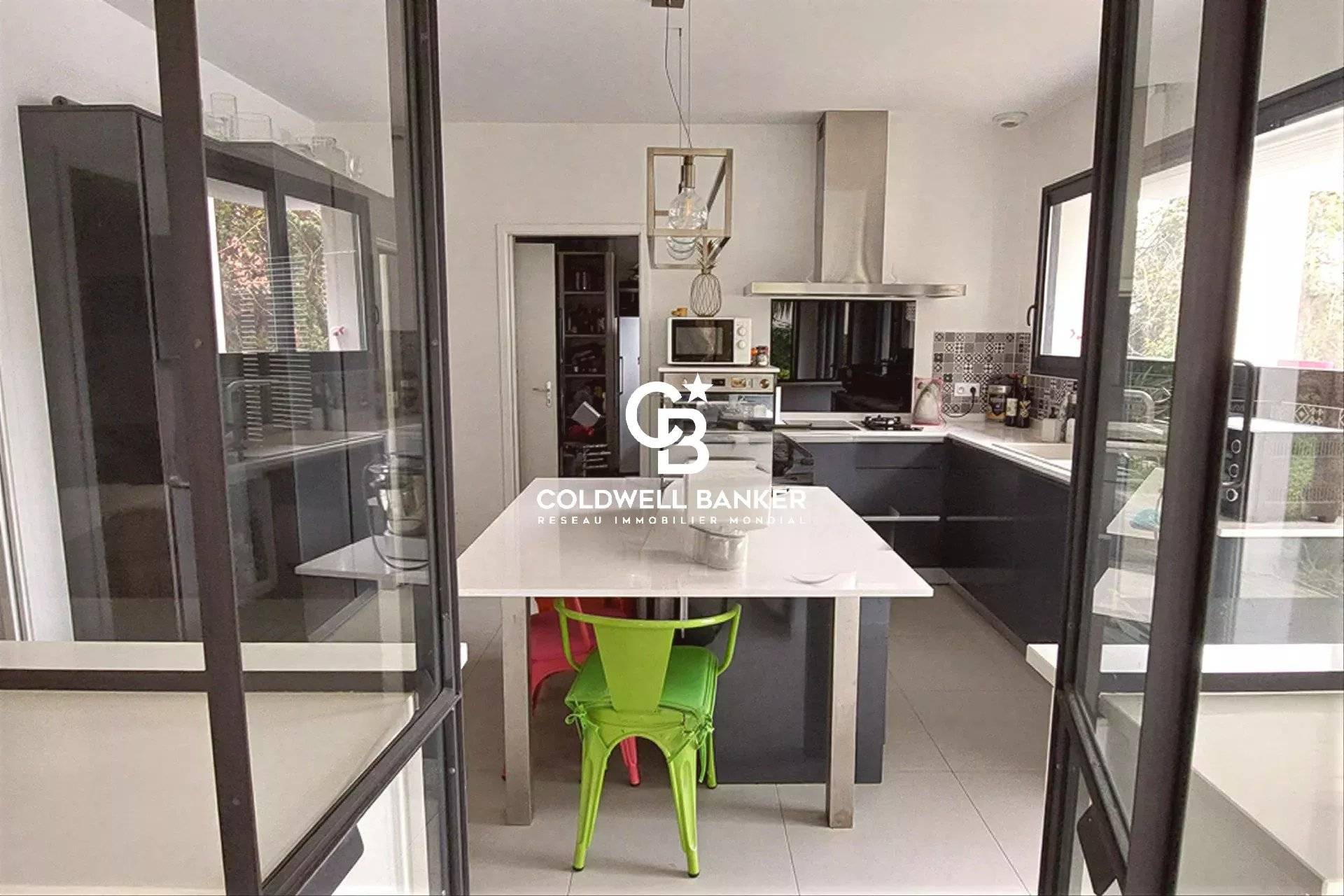 Maison à vendre Andernos-les-Bains - villa contemporaine, toit terrasse, piscine chauffée