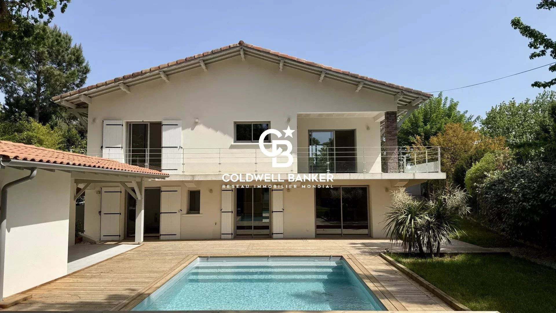 Maison à vendre Arcachon Pereire - villa rénovée 5 chambres avec piscine, proche plage