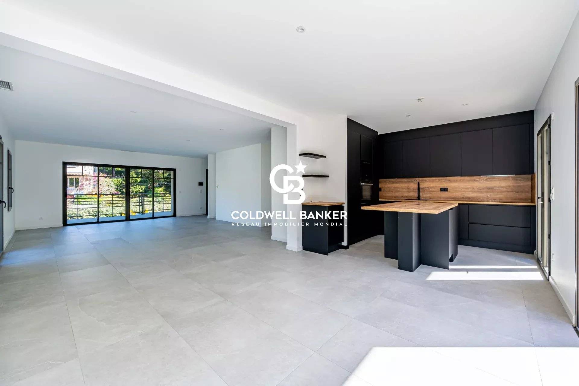 Maison à vendre Arcachon - villa rénovée proche plage Pereire avec piscine et garage