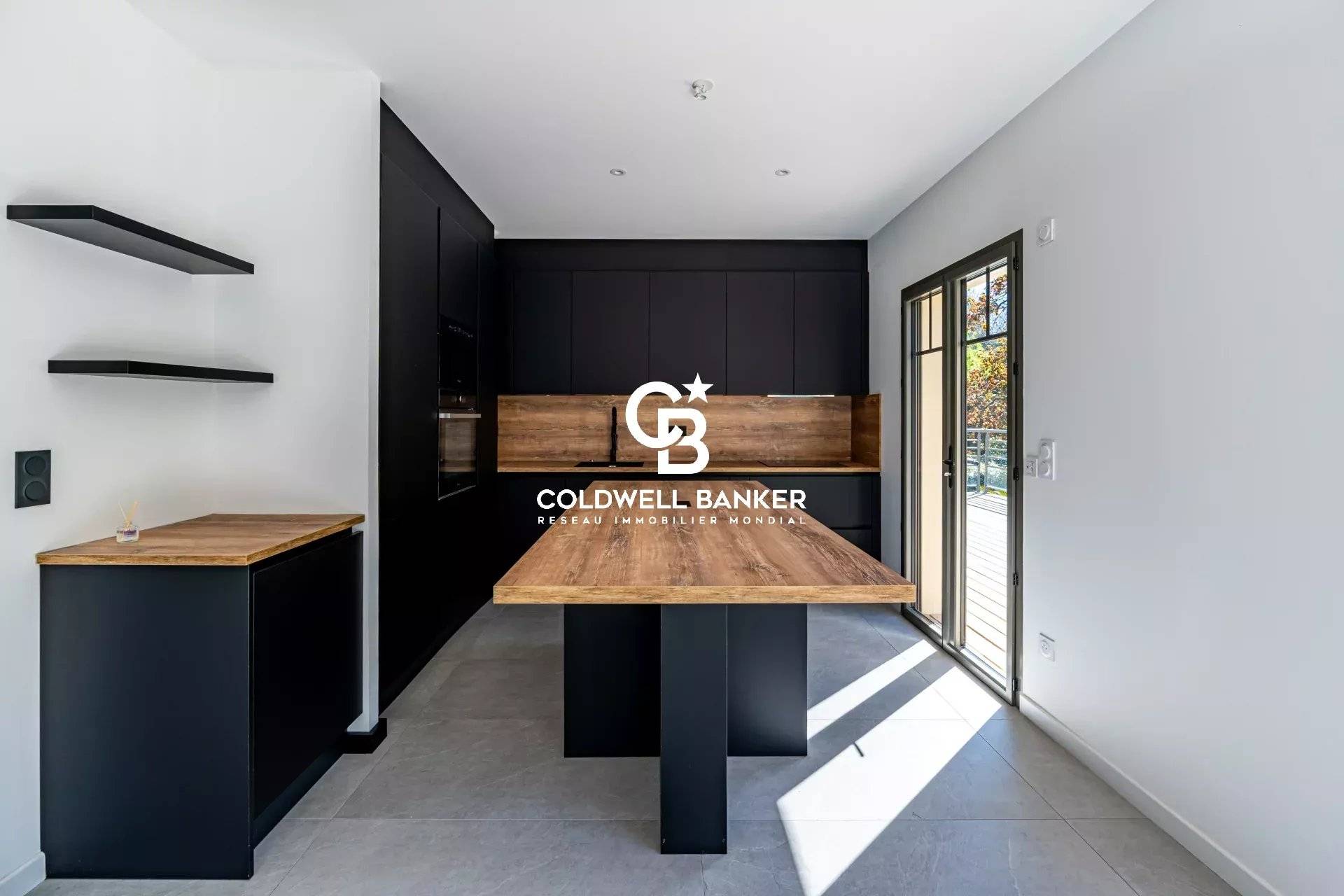 Maison à vendre Arcachon - villa rénovée proche plage Pereire avec piscine et garage