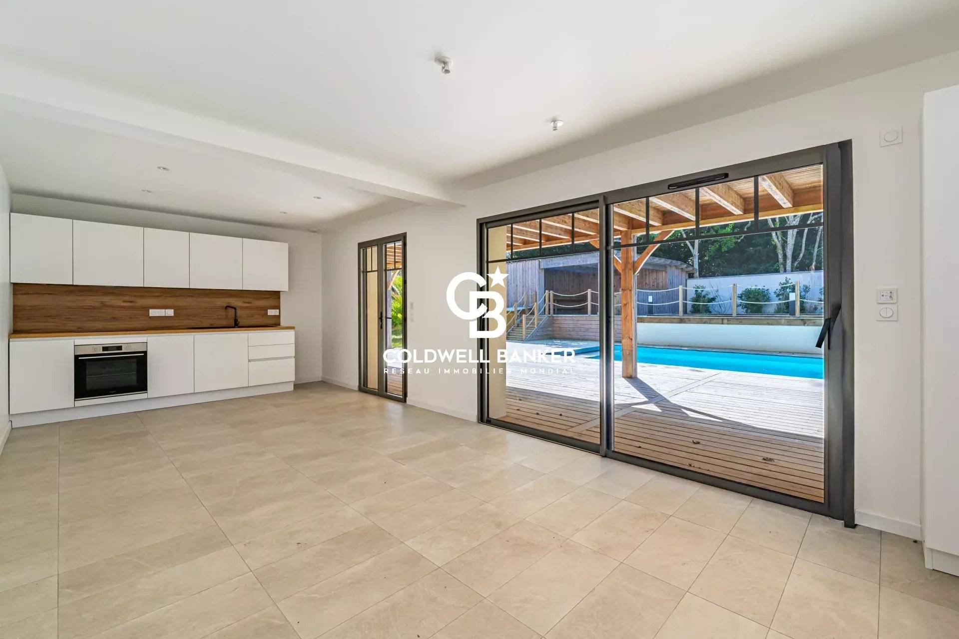 Maison à vendre Arcachon - villa rénovée proche plage Pereire avec piscine et garage