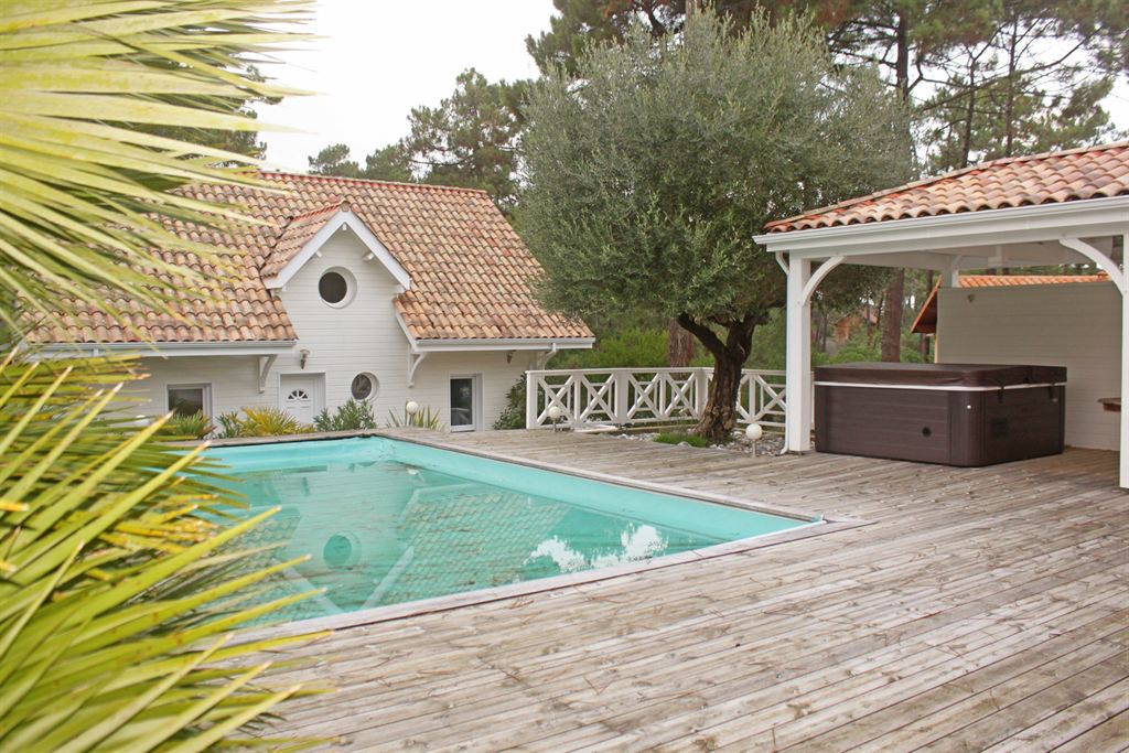 villa de prestige en bois à vendre sur lège cap ferret