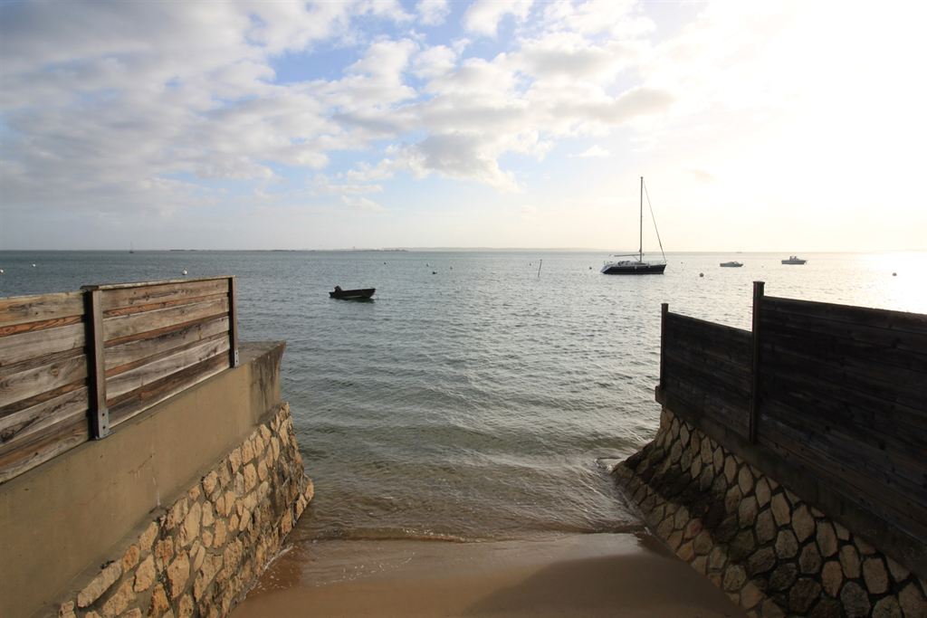achète villa au calme sur le bassin