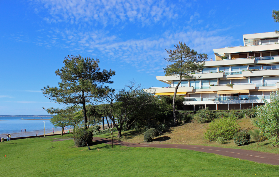 appartement de standing à vendre en 1ère ligne sur le Moulleau Arcachon