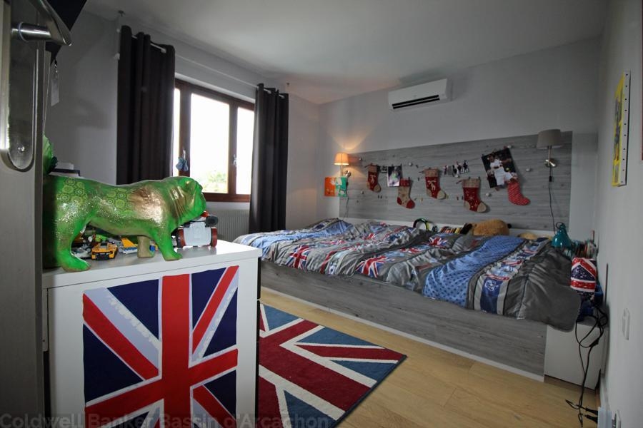 Maison familiale rénovée avec piscine à vendre BORDEAUX CAUDERAN 