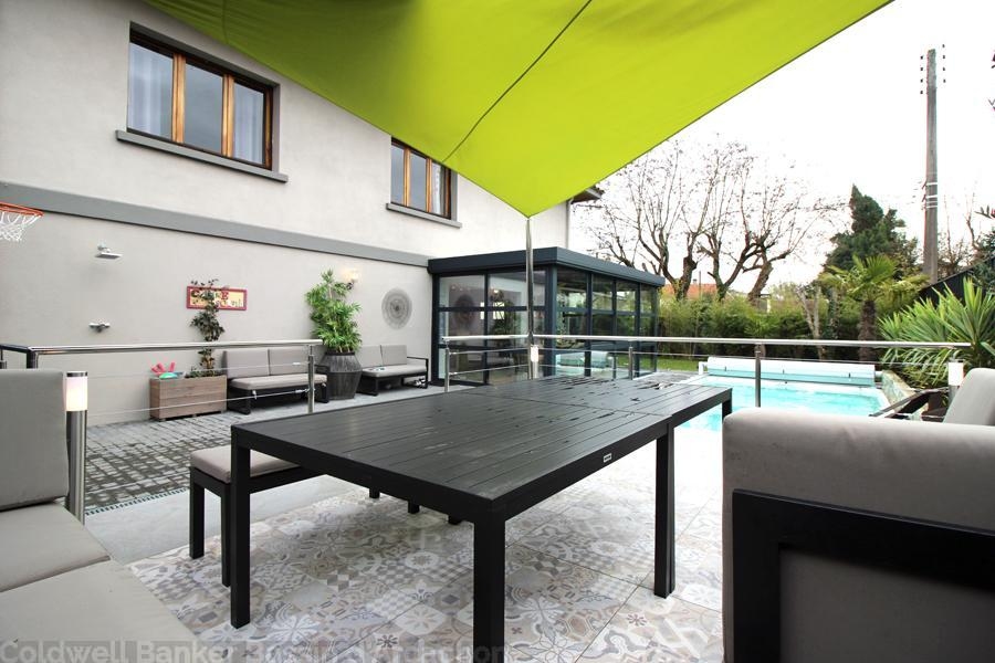 Acheter une villa de 5 chambres avec piscine chauffée à Bordeaux Cauderan