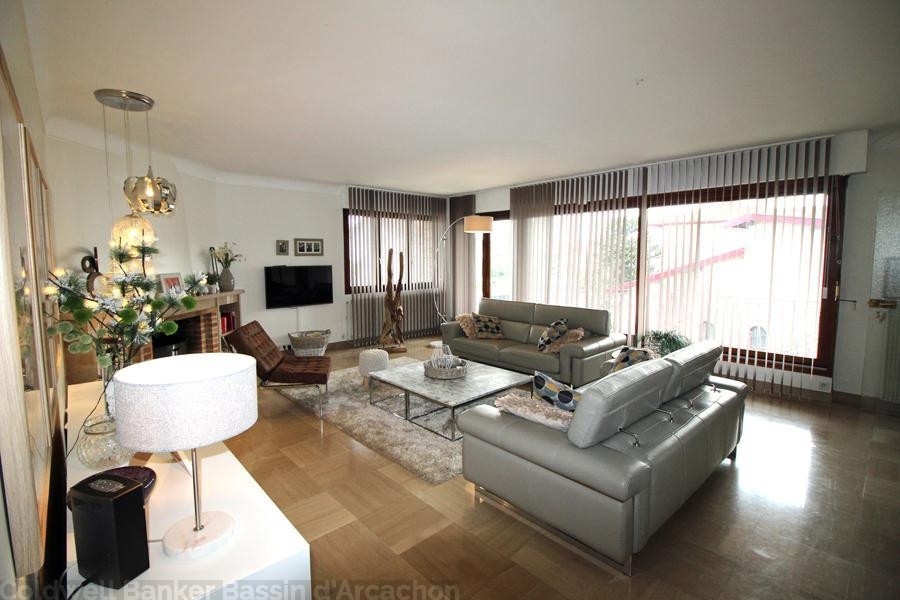 Grande villa familiale à vendre à Bordeaux Cauderan avec 5 chambres et une piscine