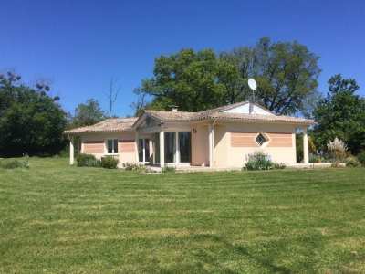 Villa avec grand jardin proche bordeaux