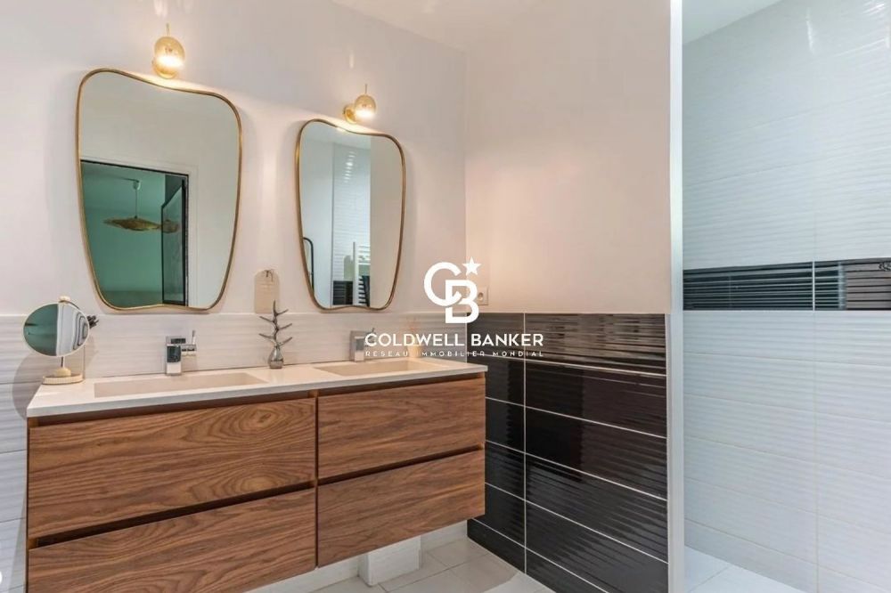 Spacieuse maison avec piscine et grand terrain La Hume Gujan-Mestras