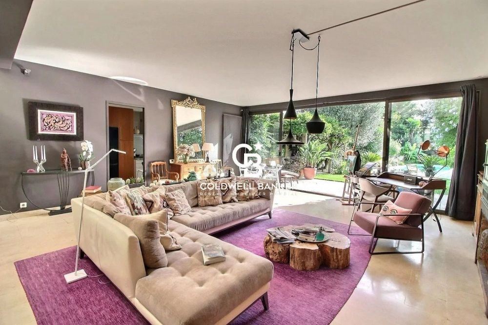 Belle maison bourgeoise 6 chambres avec jardin et piscine à vendre Bordeaux