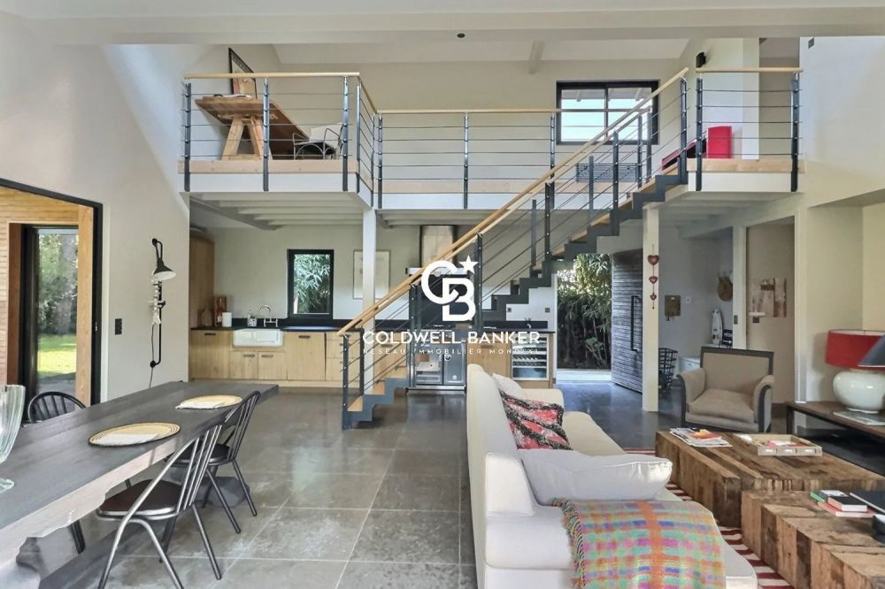 Villa à vendre au Cap Ferret - architecture bois, proche plages, commerces et embarcadère