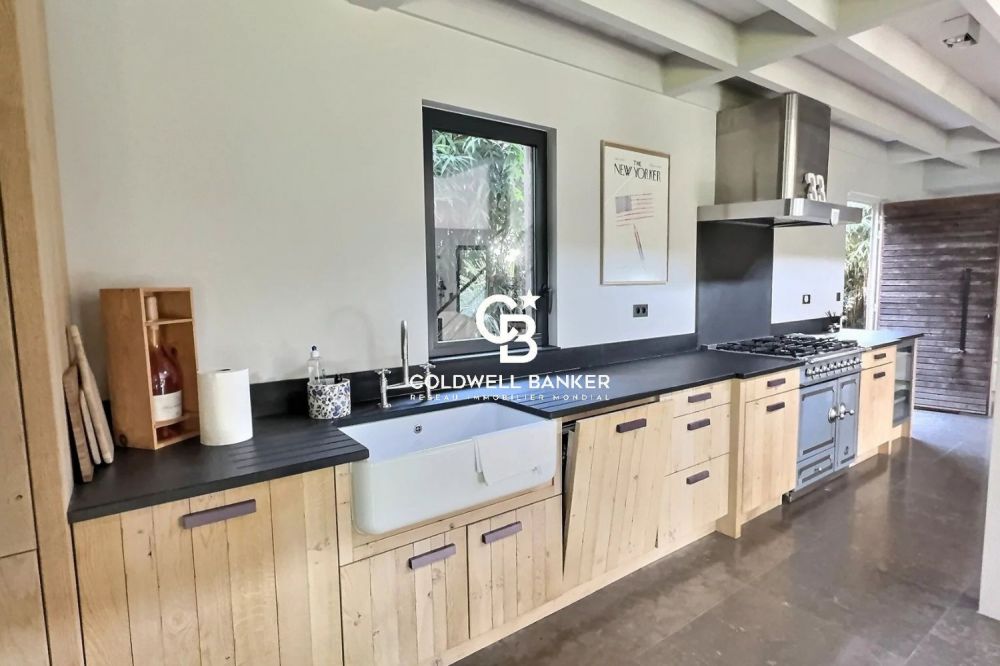 Villa à vendre au Cap Ferret - architecture bois, proche plages, commerces et embarcadère