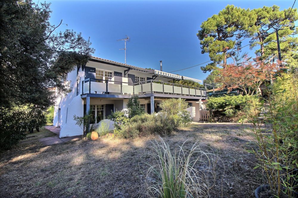 Superbe villa avec piscine 2 logements indépendants à vendre ARCACHON ABATILLES