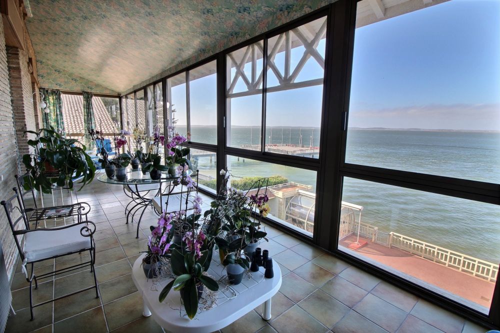 Magnifique maison arcachonnaise en front de mer à vendre à ARCACHON
