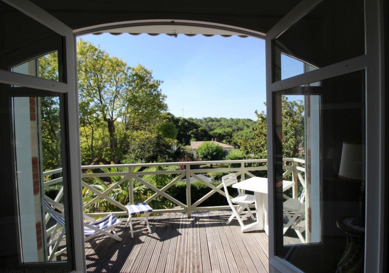 Grande Villa Arcachonnaise à vendre sur ville d'Hiver Arcachon