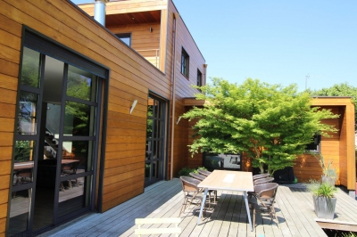 acheter villa d'architecte en bois à Merignac sur un grand terrain 