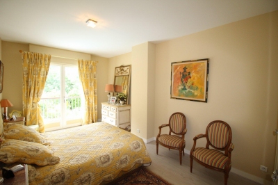 Achat maison traditionnelle 4 chambres sans travaux avec extérieur et piscine bordeaux