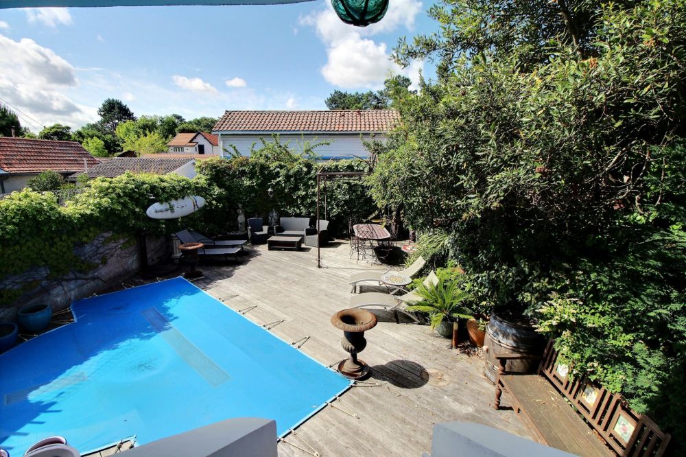 Recherche maison atypique sur trois niveaux