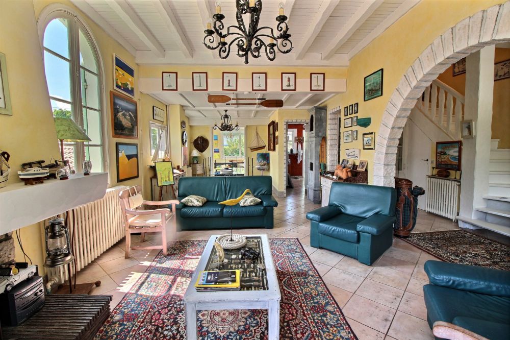 maison trois étages à vendre