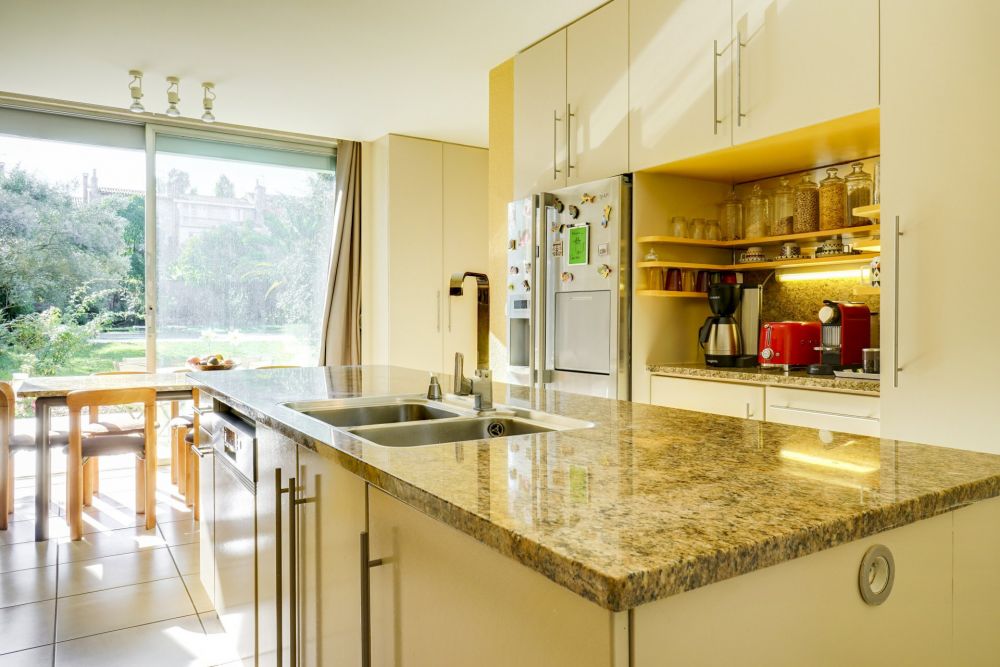 Belle demeure de prestige rénovée de 400 m2 habitables à vendre BORDEAUX SAINT AUGUSTIN/CHU
