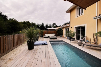 Maison 3 chambres avec piscine et dépendance a vendre la teste de buch