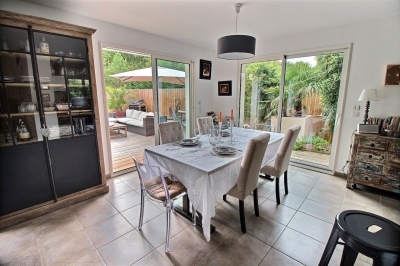 Recherche maison 3 chambres avec piscine et dépendance bassin d arcachon