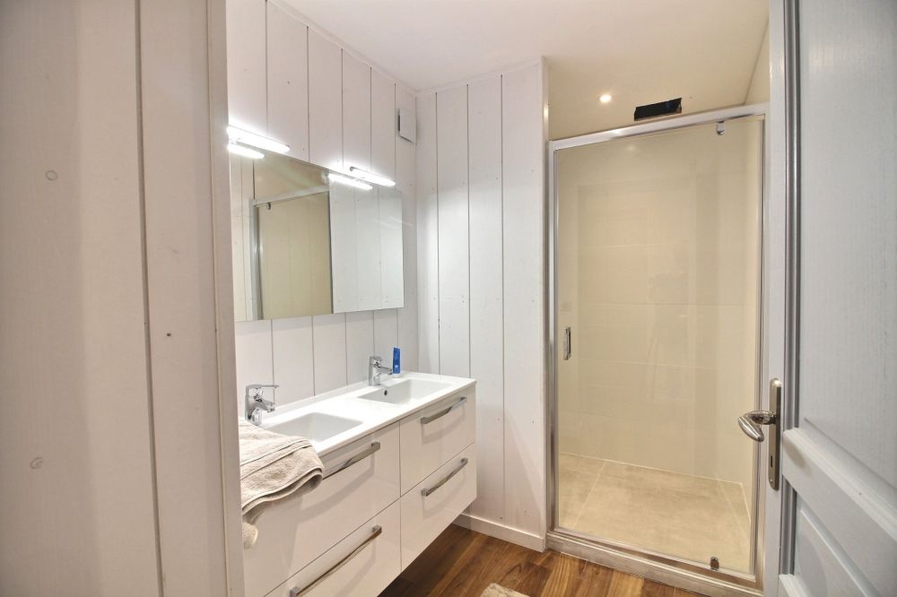 Villa contemporaine 5 chambres avec piscine et vue Bassin à vendre à PYLA SUR MER