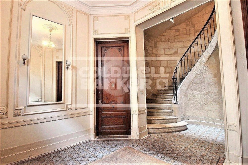 Appartement bourgeois T6 avec studio indépendant à vendre BORDEAUX GAMBETTA