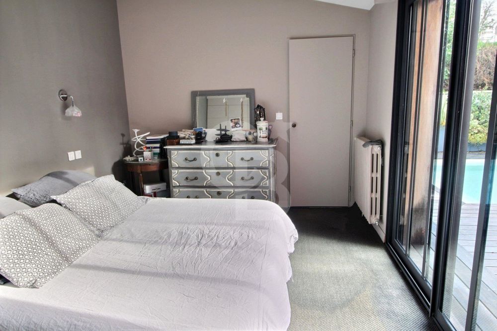 Maison familiale contemporaine 5 chambres à vendre LE BOUSCAT