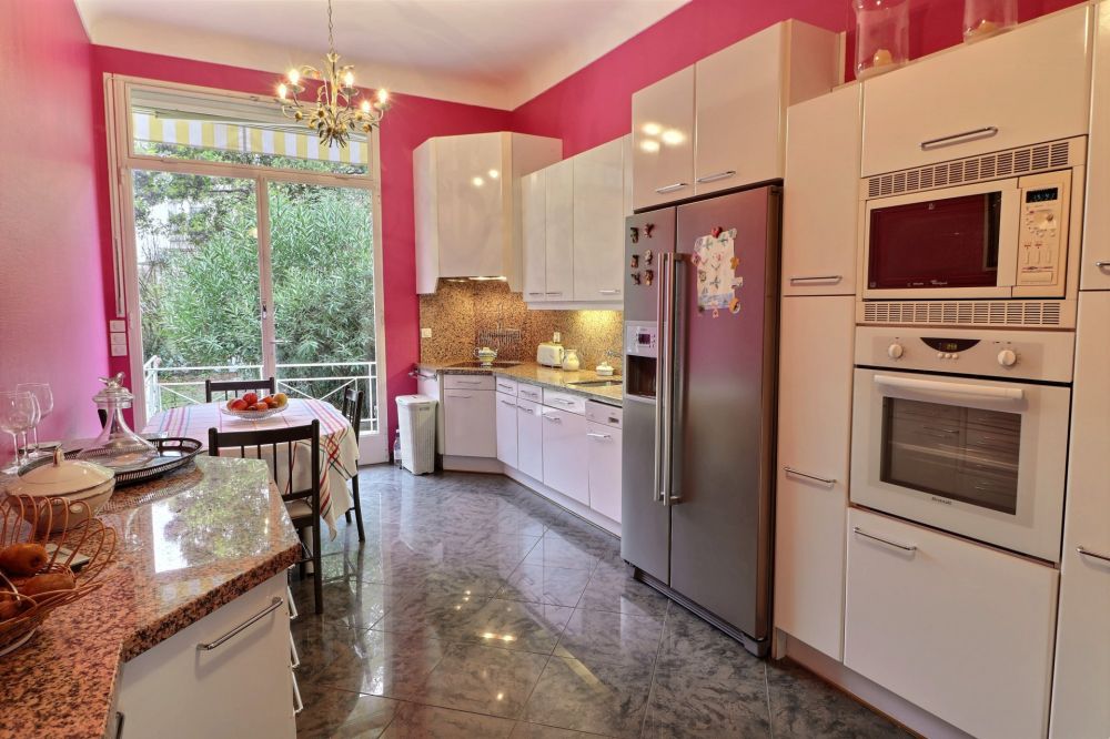 Achat propriété bordelaise familiale de caractère PARC LESCURE BORDEAUX