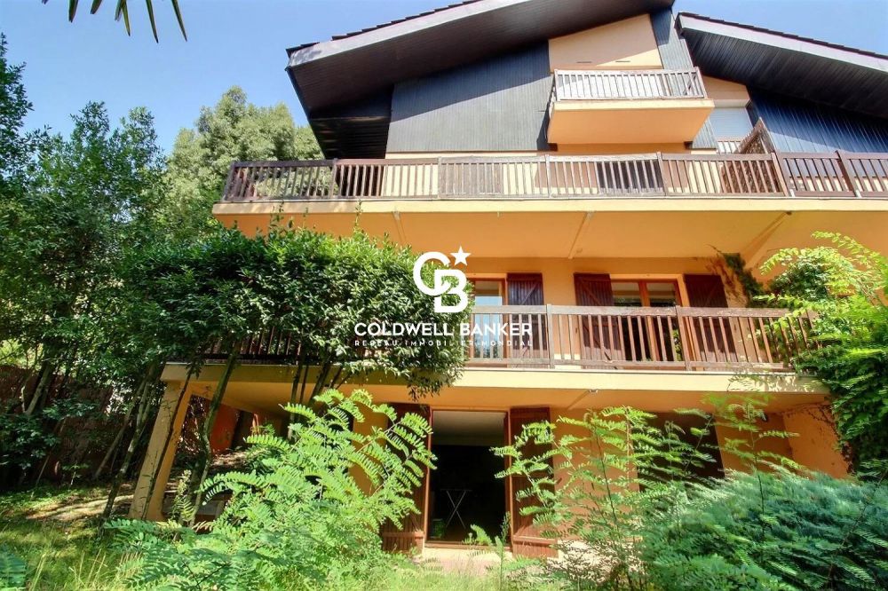 Appartement à vendre à Arcachon proche Pereire – triplex 6 suites, jardin et garage