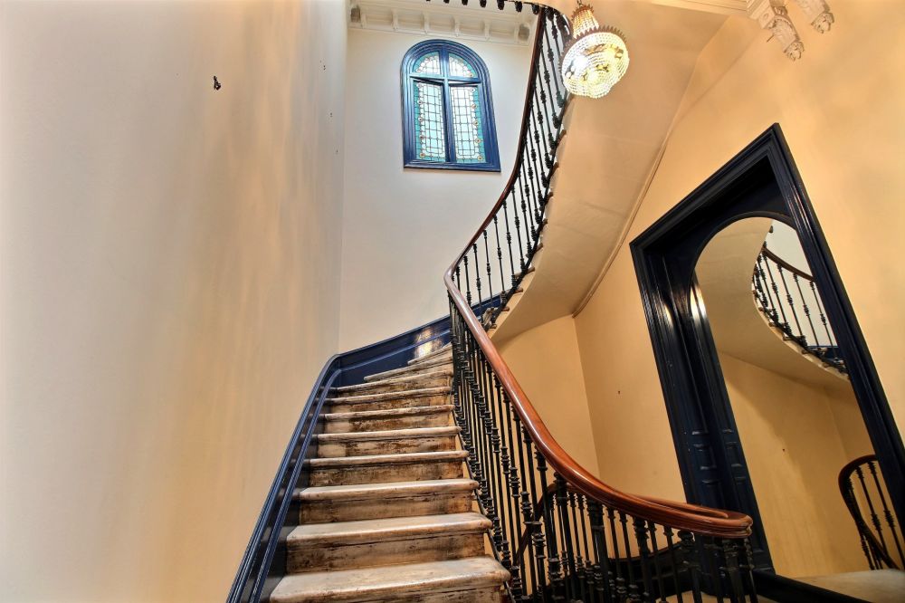 Superbe hotel particulier aux prestations haut de gamme à vendre BORDEAUX CENTRE