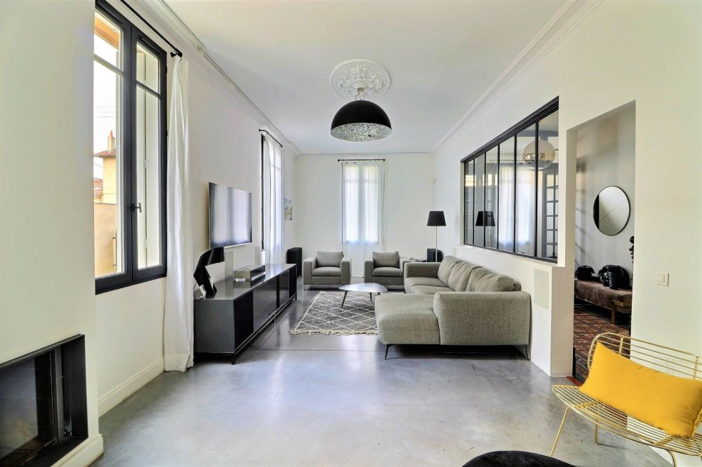 Recherche maison de prestige 5 chambres piscine bordeaux