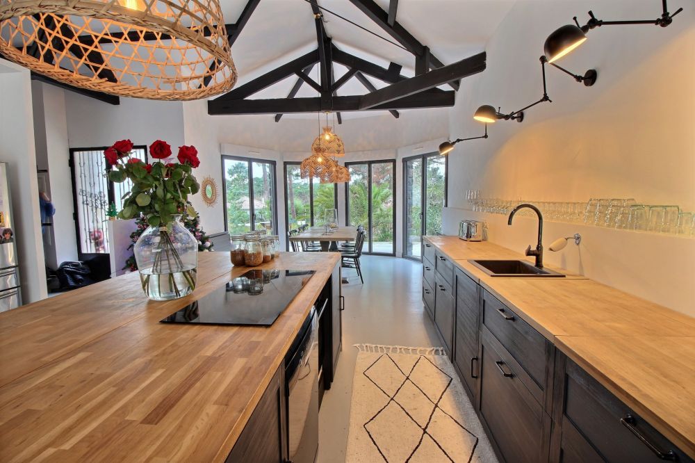 Acheter belle villa moderne avec piscine et dépendance Pyla sur mer